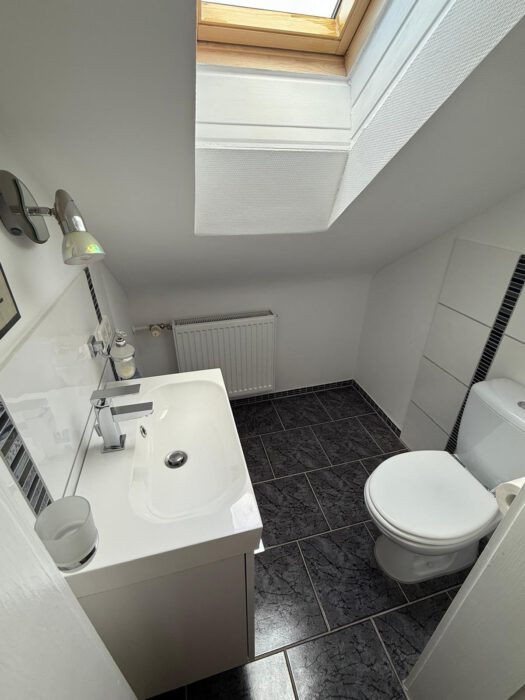 5483c993-9262-47ab-8727-6de2cefddf4a