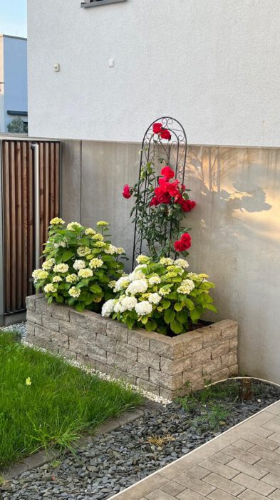 6d84f6b6-3b13-4759-8e15-9da52262601e