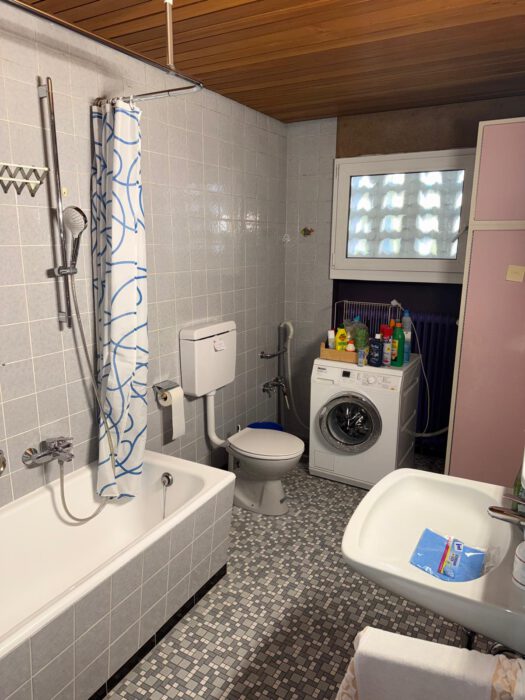 04b5725b-65a1-4d75-9fec-4e41ff1ec033