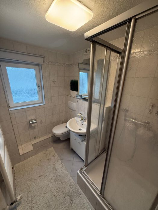 8fef7a8c-d128-480b-858d-65d6e776ce96