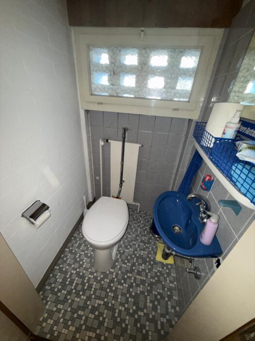 c7427408-918d-439f-82f9-fd7dc9d93d97